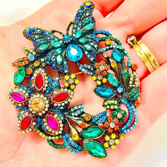 Vintage 90’s rhinestone butterfly floral brooch - Picture 2 of 4